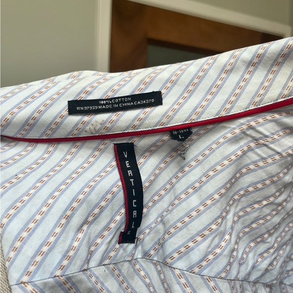 Collared button down long sleeved men’s shirt by Verticale - Picture 5 of 6